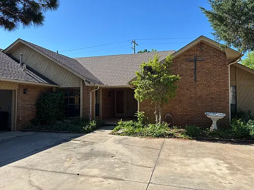 6104 W Woodbrook Rd Photo 1
