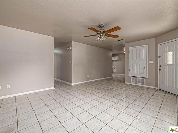 4th image of 603 E Sandy Ln #A-b