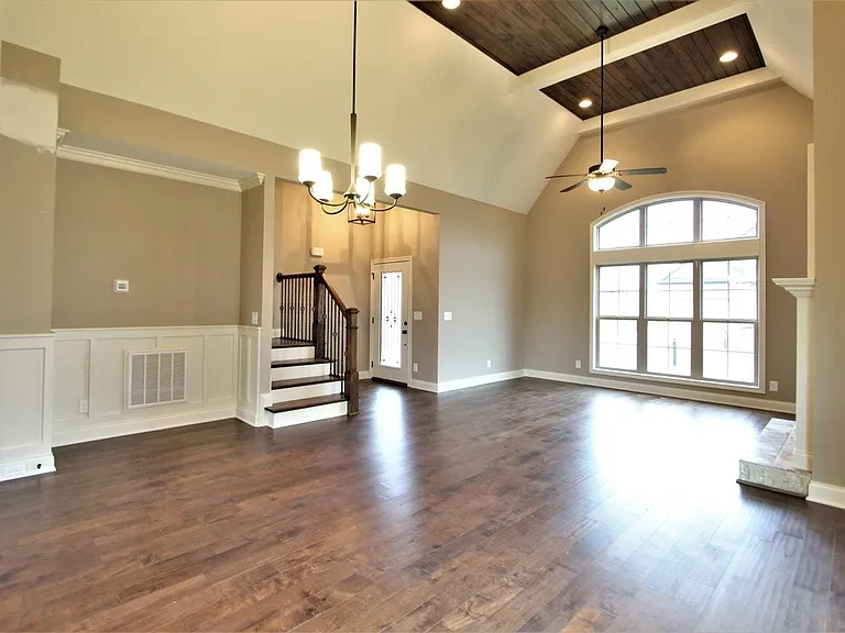 805 Ella Ln — Photo 11