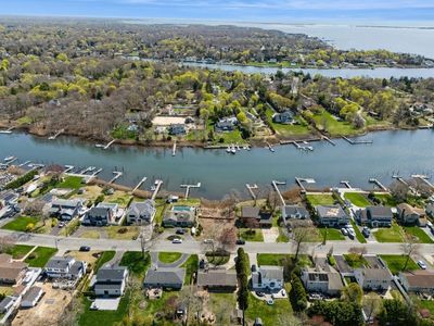 100 Hewitt Boulevard, Center Moriches, NY, 11934