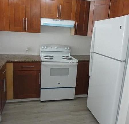 5th image of 10924 Royal Palm Blvd #10924