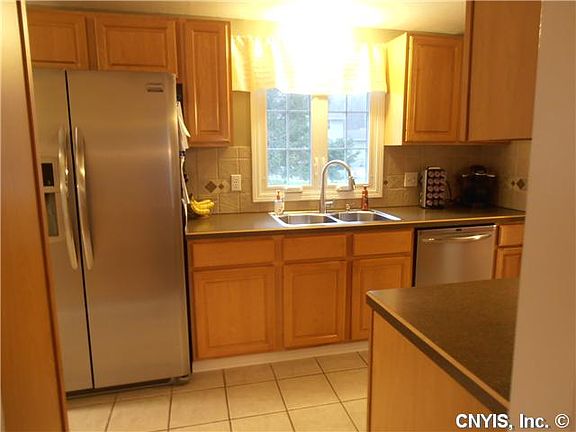 3rd image of 110 Thorndike Ln