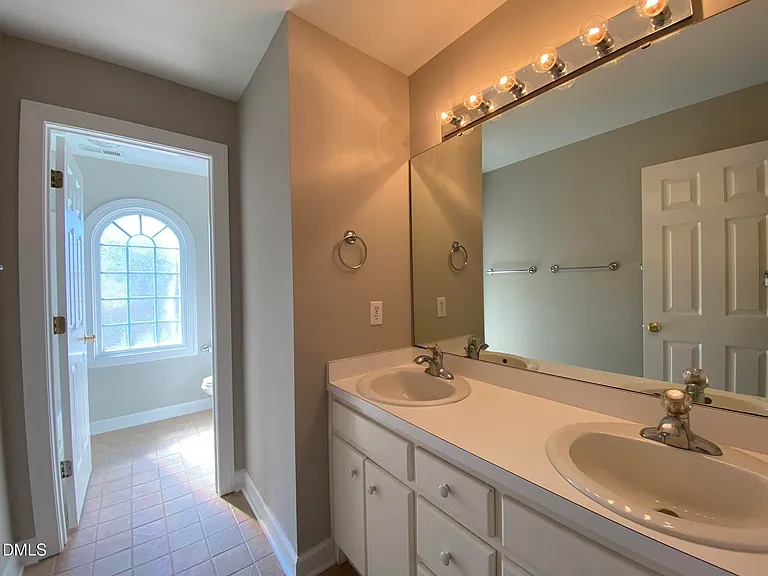 108 Flora Springs Dr — Photo 39