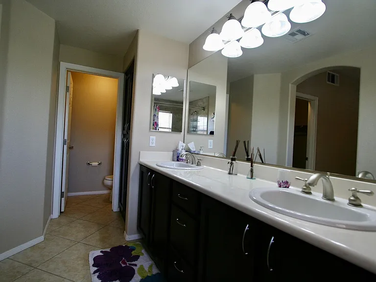 820 Canterra St #2052 — Photo 23