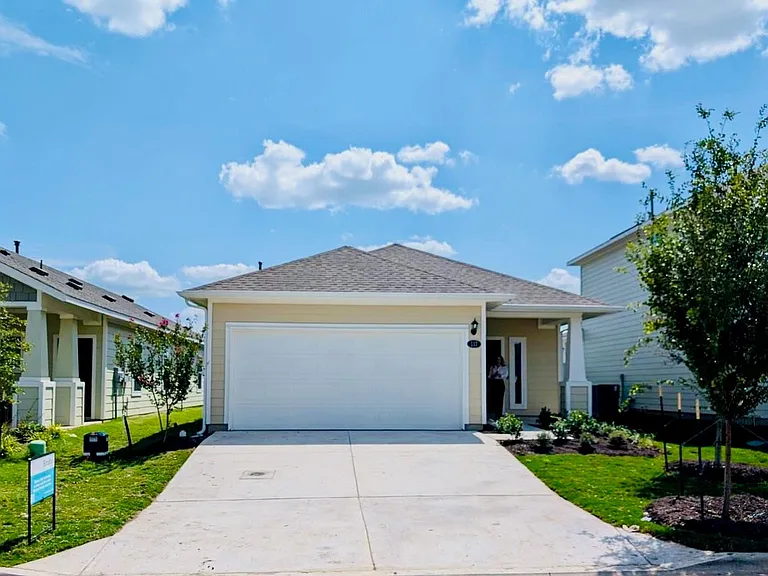 117 Huckleberry Ln — Photo 1
