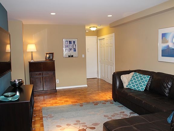 4th image of 33 Barker Ave APT 7K