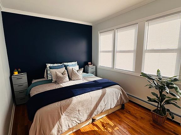 5th image of 370 Long Ave Floor 2