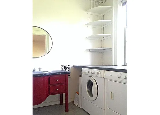 Rented by Warburg | media 26