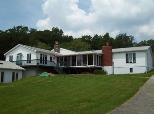 645 Youngstown Ridge Rd, Latrobe, PA 15650