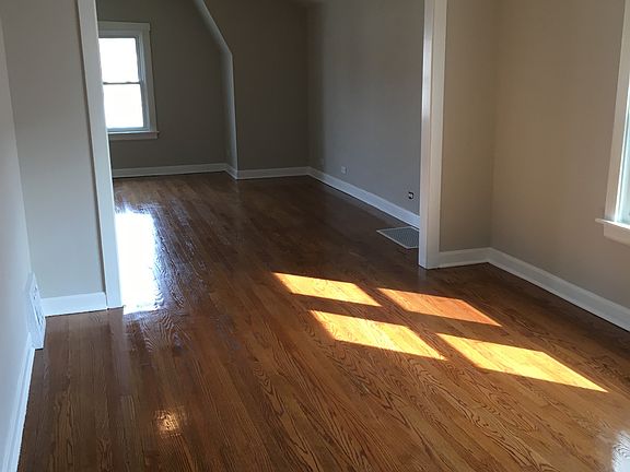 2nd image of 428 24th Ave