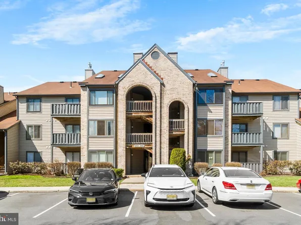 4708 Dunbarton Rd #A, Mount Laurel, NJ 08054