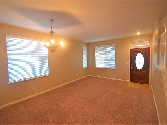 2nd image of 2685 Castle Creek Ct