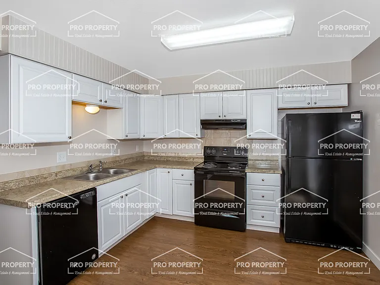 1607 Empire Ave #3 — Photo 11