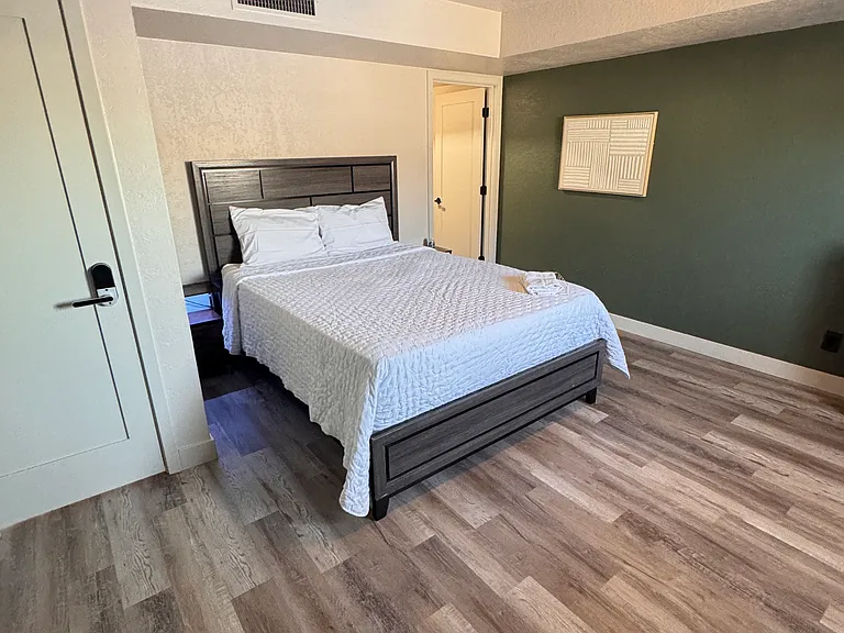 18056 N 23rd Ave #8 — Photo 4