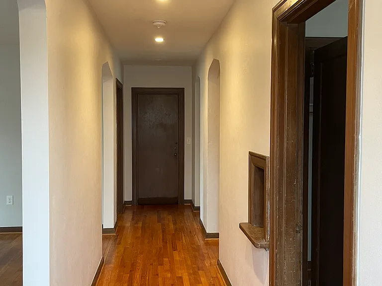 4906 E Burnside St #4906 — Photo 2