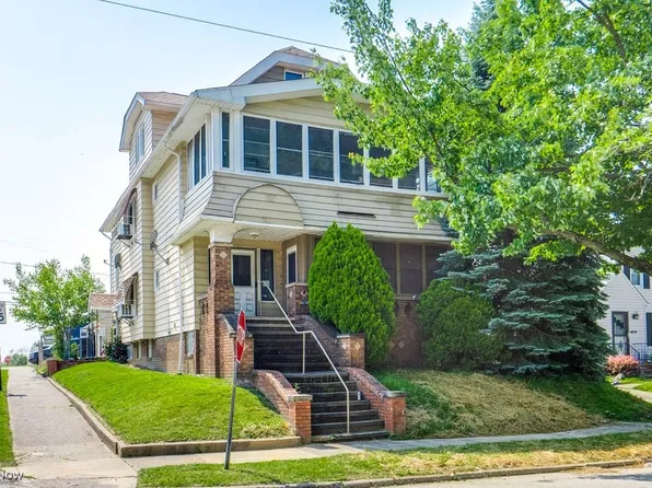 4878 E 93rd St, Garfield Heights, OH 44125