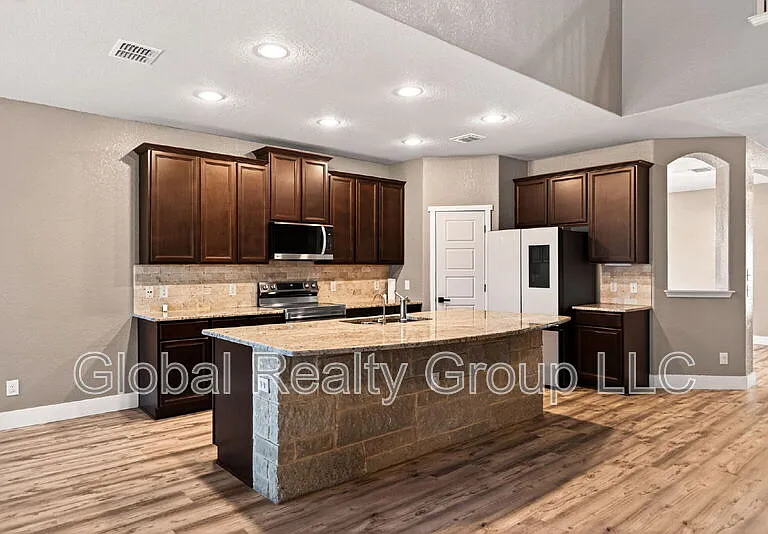 724 Saddle Cyn — Photo 11