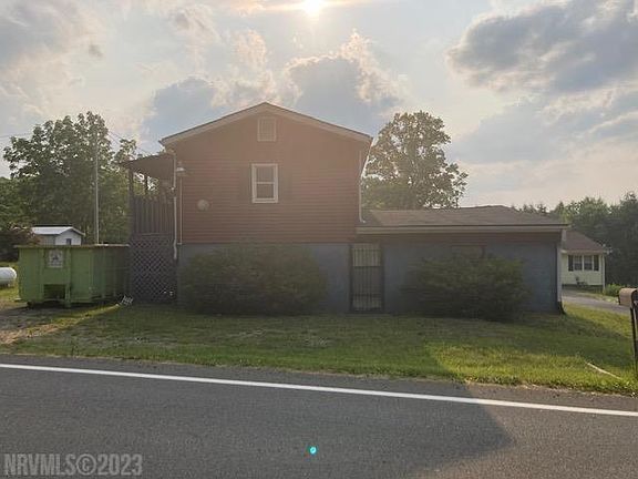 3rd image of 943 Franklin Pike SE