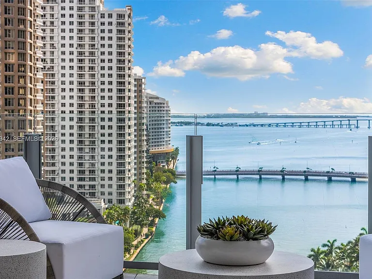 300 Biscayne Boulevard Way #1605 — Photo 2