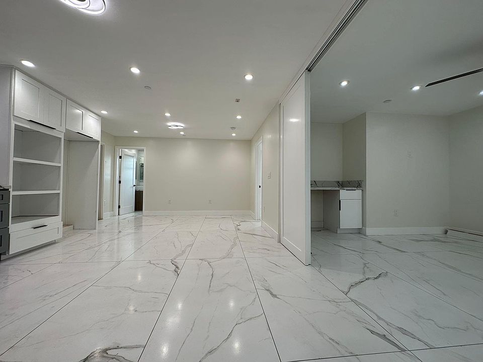 1st image of 222 La Paloma Ave