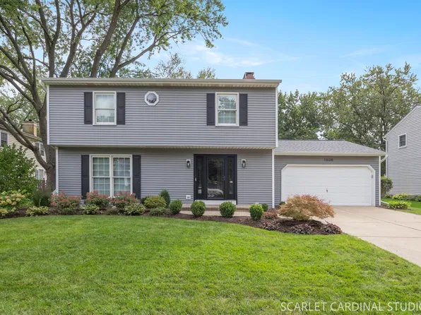 1608 Clyde Dr, Naperville, IL 60565