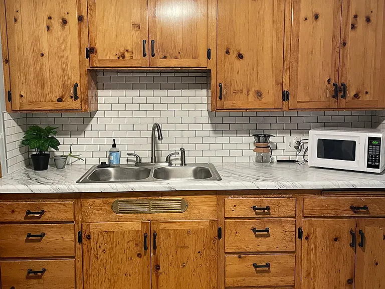 2370 Madison Ave #2 — Photo 6