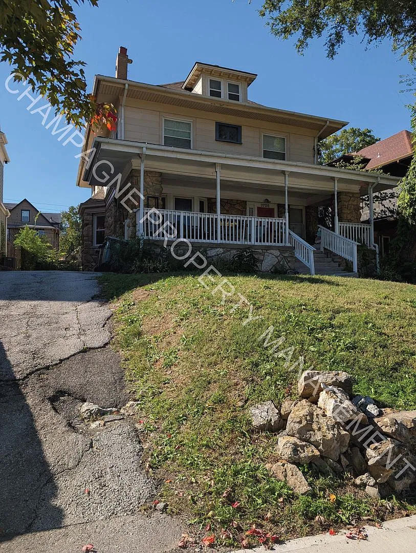 3708 Baltimore Ave. — Photo 2
