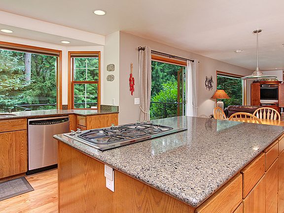 3rd image of 16706 NE 169th Ct