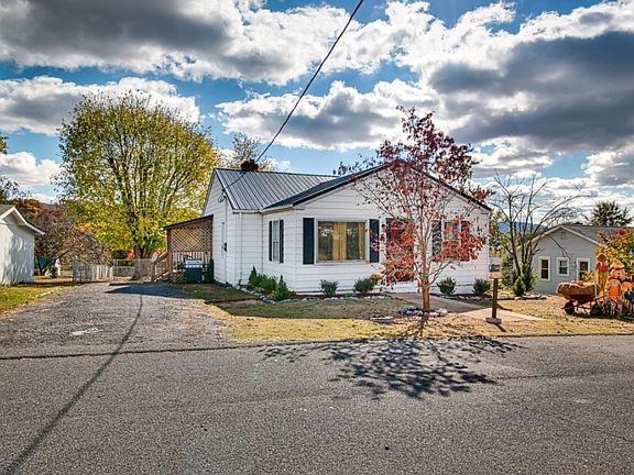 3rd image of 808 Green St