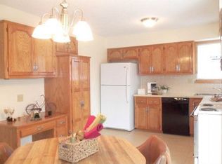 1421 Camille St, Liberty, MO 64068