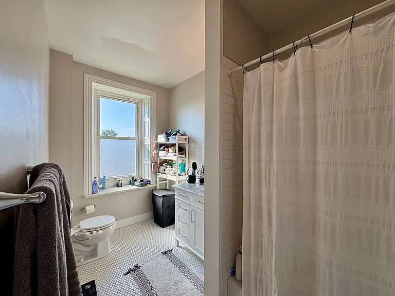 6802 Chew Ave #4 — Photo 9