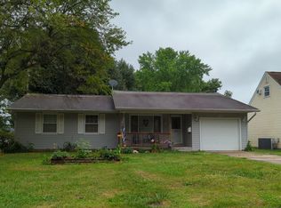 431 10th St, Lincoln, IL 62656