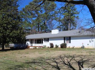 609 Cole Dr SE, Huntsville, AL 35802