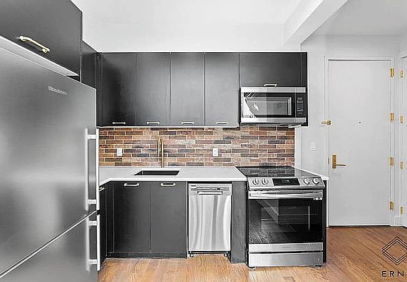 2nd image of 97 Varet St #4H
