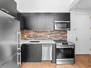 151 Meserole Ave #6E, Brooklyn, NY 11222