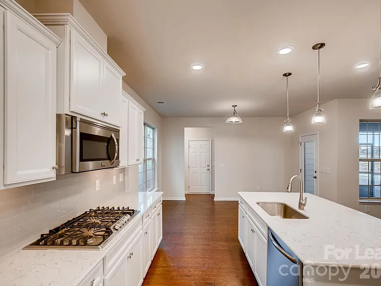 6418 Raffia Rd — Photo 12