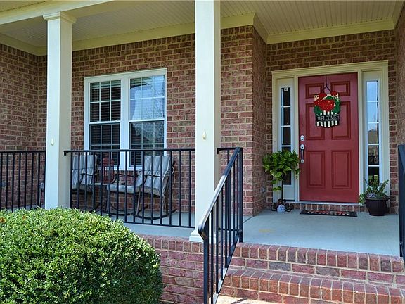 5th image of 2533 Wilhelm Dr