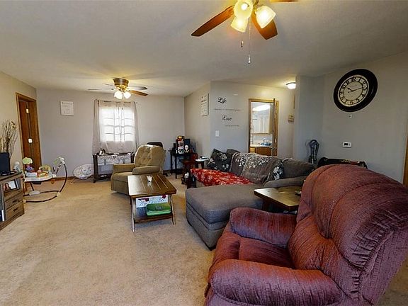 4th image of 501 Crestwood Ave
