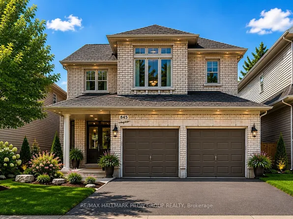 845 Contour St, Ottawa, ON K1W 0G6