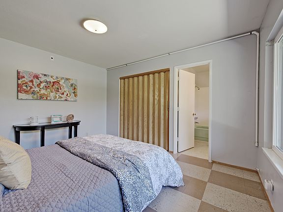 Lower Level Bonus Room