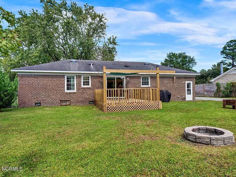 4646 Manchester Dr — Photo 21