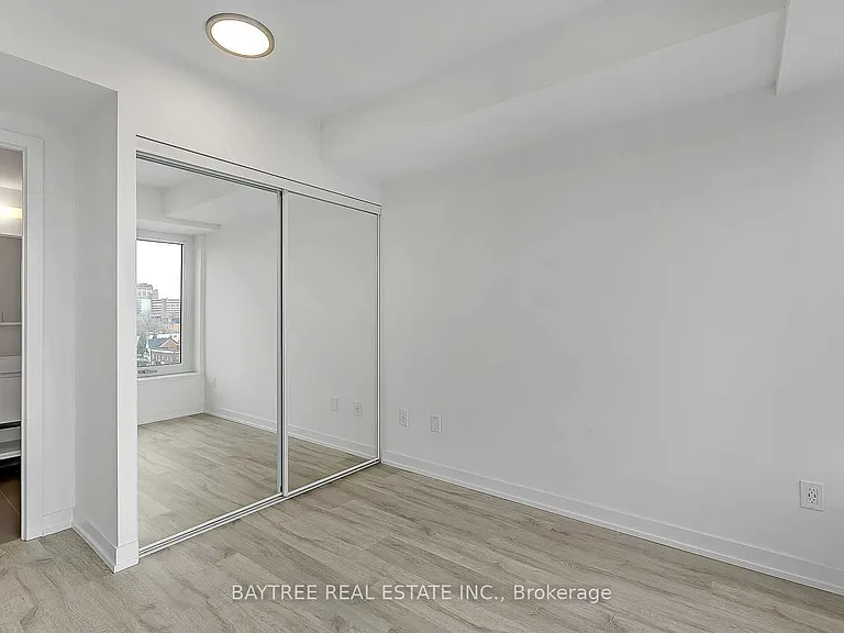 2 Augusta Ave #908 — Photo 9