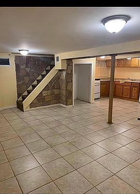2nd image of 189-14 Lewiston Ave #Basement