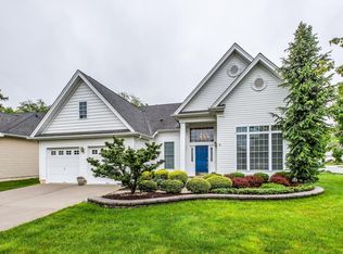 2 Caufield Ct, Freehold, NJ 07728