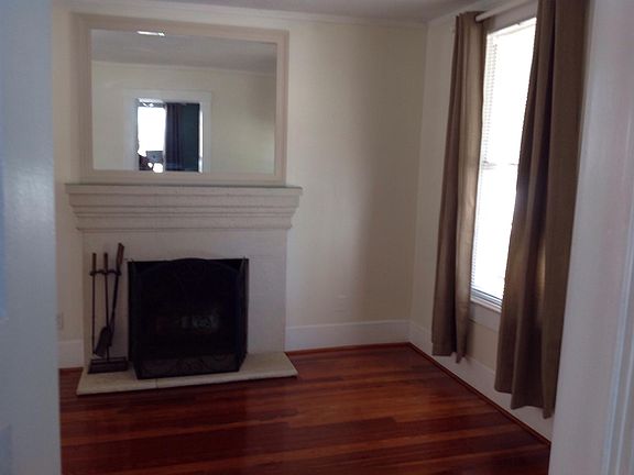 3rd image of 511 S Lake Dr