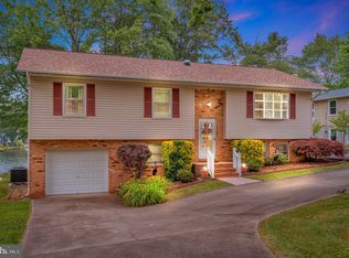 534 Harrison Cir, Locust Grove, VA 22508