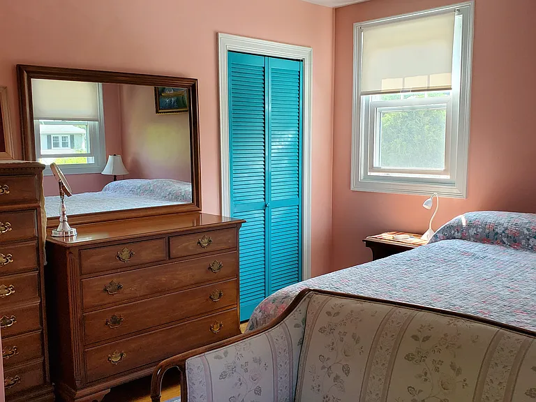 1 Thornapple Rd — Photo 3