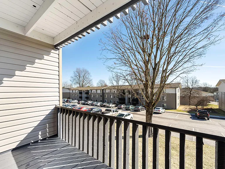 Foxridge Apartment Homes — Photo 162