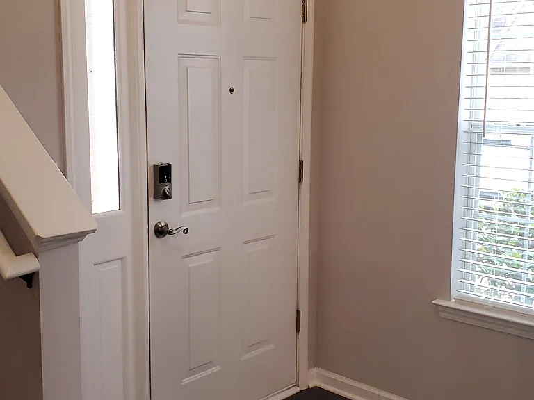 6540 Wellington Chase Ct — Photo 2