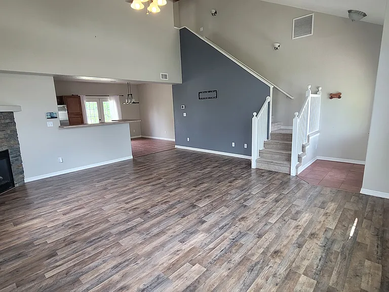 2432 Jack Creek Rd — Photo 7